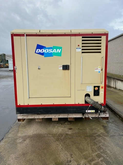 Doosan 25/280 XHP1000WCAT-T4 - Vzduchový kompresor: obrázok 2 Doosan 25/280 XHP1000WCAT-T4 - Vzduchový kompresor: obrázok 2