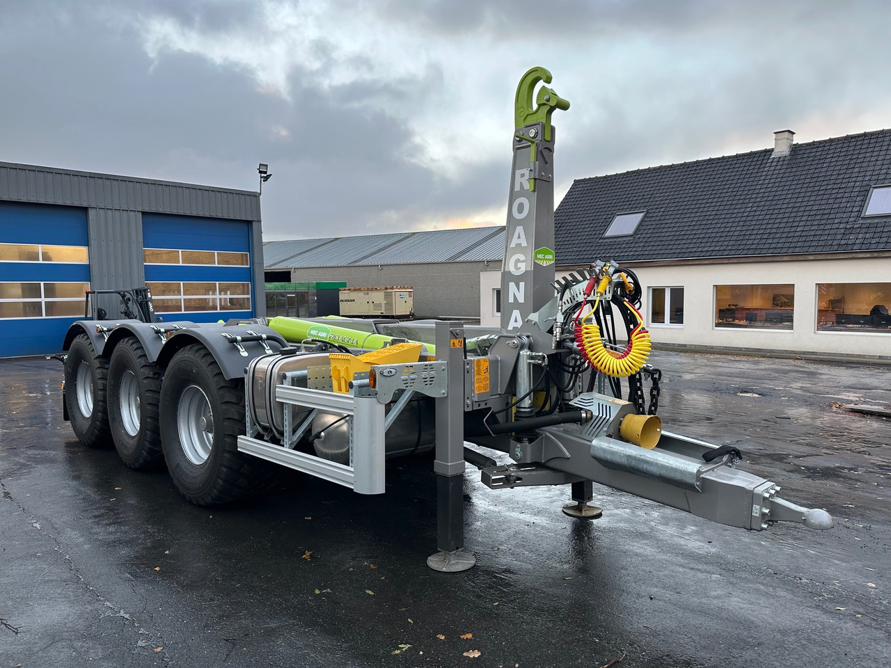 ROAGNA R20.3 - Poľnohospodársky sklápěcí príves: obrázok 2 ROAGNA R20.3 - Poľnohospodársky sklápěcí príves: obrázok 2