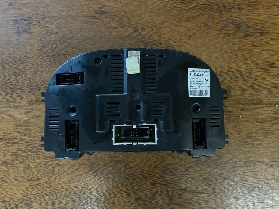 MAN Kombiinstrument Tacho 81272026170 - Palubná doska pre Nákladné auto: obrázok 2 MAN Kombiinstrument Tacho 81272026170 - Palubná doska pre Nákladné auto: obrázok 2