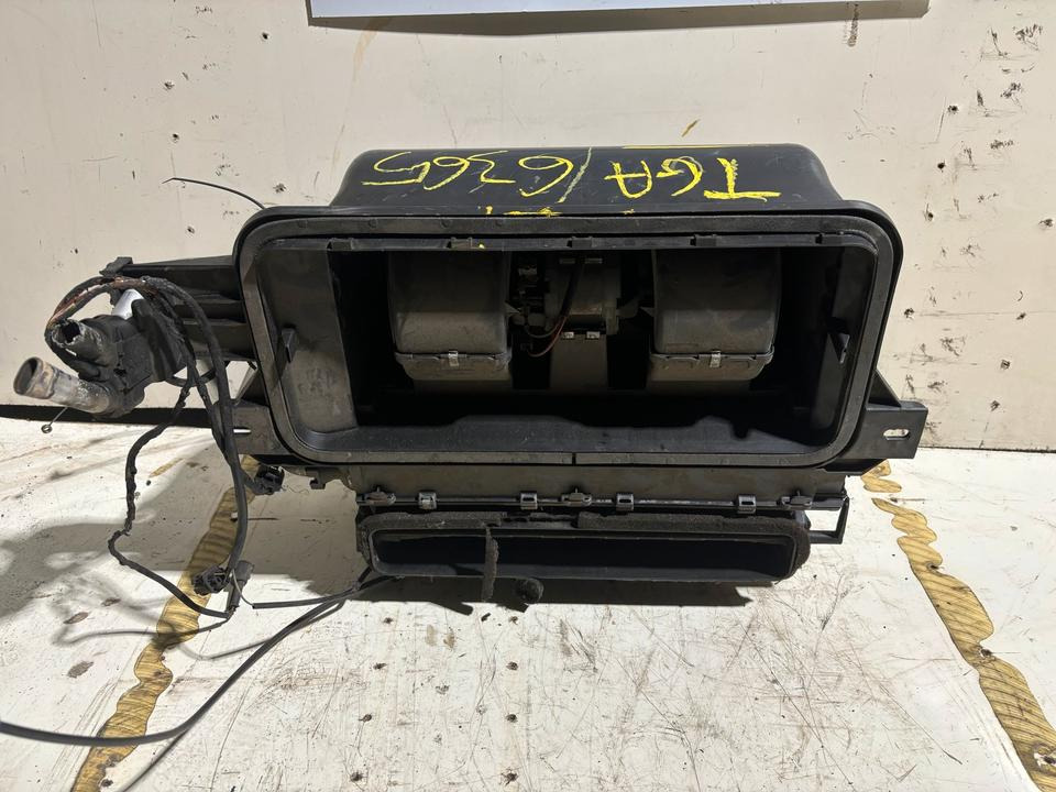 MAN TGA Innenraum Gebläse/Heizung 81.61900.6365 - Ventilátor pre Nákladné auto: obrázok 2 MAN TGA Innenraum Gebläse/Heizung 81.61900.6365 - Ventilátor pre Nákladné auto: obrázok 2