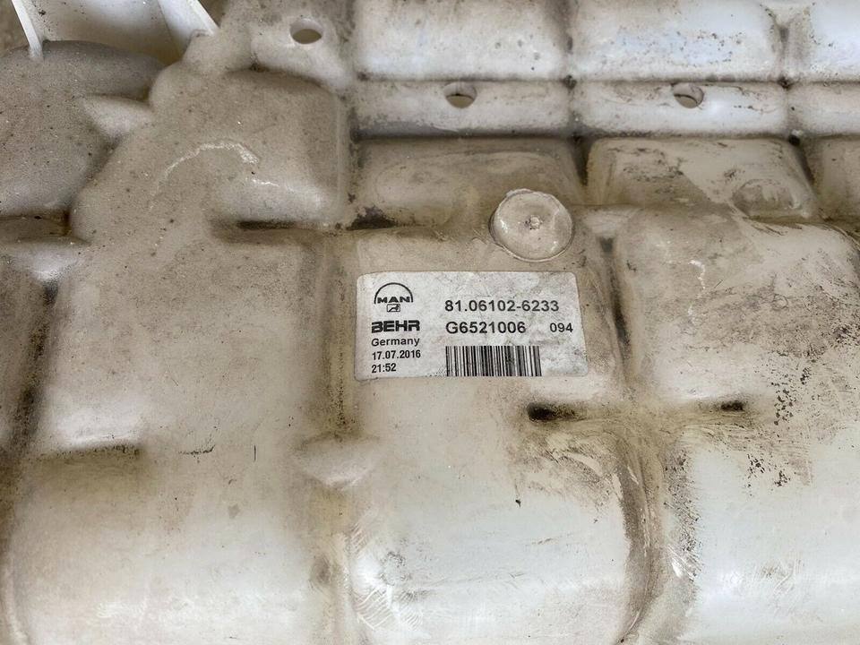 MAN TGL Ausgleichsbehälter Kühlmittel 81061026228 81061026233 - Expanzná nádobka pre Nákladné auto: obrázok 4 MAN TGL Ausgleichsbehälter Kühlmittel 81061026228 81061026233 - Expanzná nádobka pre Nákladné auto: obrázok 4