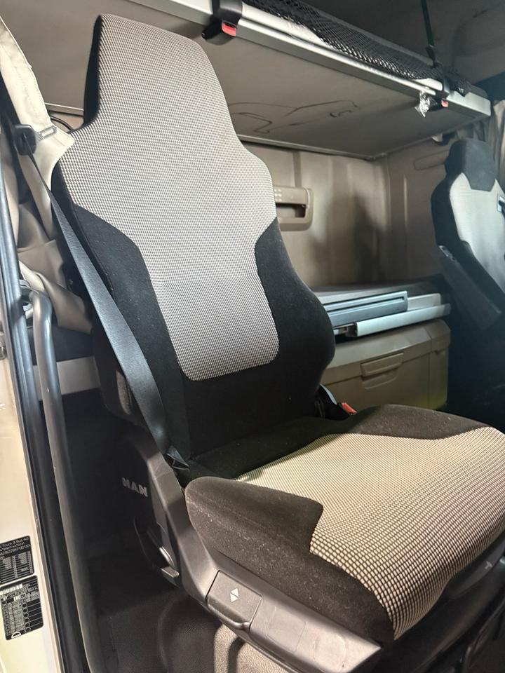 MAN TGX EU6 Beifahrersitz mit Luft - Sedadlo pre Nákladné auto: obrázok 1 MAN TGX EU6 Beifahrersitz mit Luft - Sedadlo pre Nákladné auto: obrázok 1