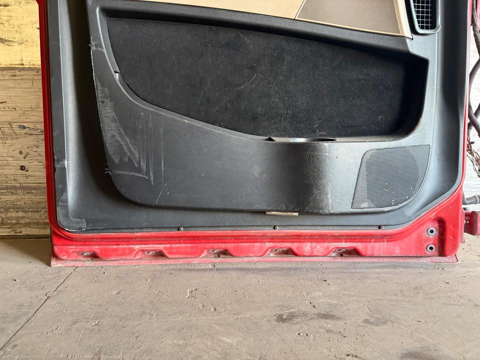 MAN TGX Fahrertür Rot Spiegel Innenverkleidung LN 63 - Dvere a diely pre Nákladné auto: obrázok 4 MAN TGX Fahrertür Rot Spiegel Innenverkleidung LN 63 - Dvere a diely pre Nákladné auto: obrázok 4