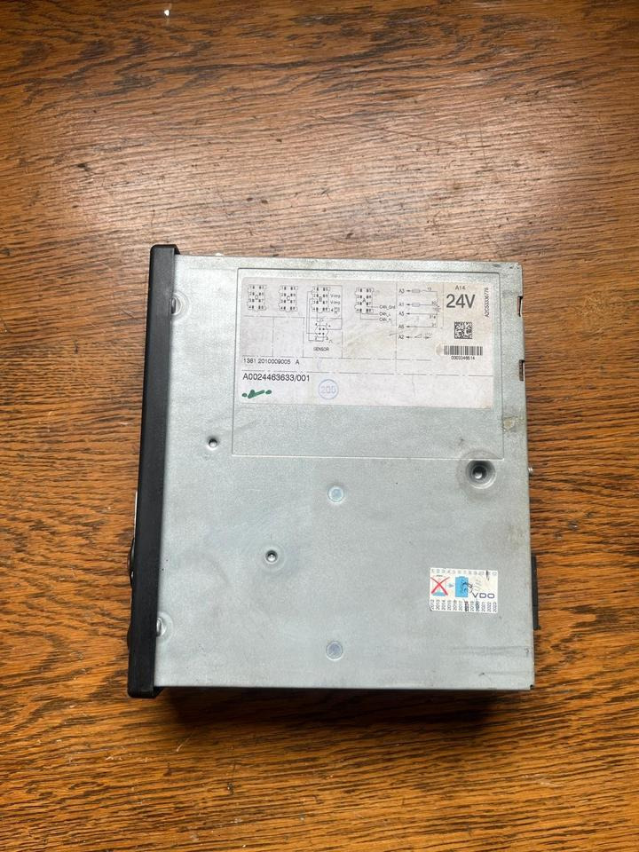 Mercedes Actros MP4 Tachograph A0024463633 - Tachograf pre Nákladné auto: obrázok 3 Mercedes Actros MP4 Tachograph A0024463633 - Tachograf pre Nákladné auto: obrázok 3