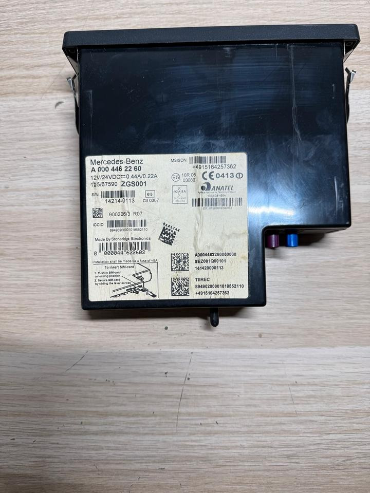 Mercedes Actros MP4 Tachograph Fleetboard A0004462260 - Tachograf pre Nákladné auto: obrázok 5 Mercedes Actros MP4 Tachograph Fleetboard A0004462260 - Tachograf pre Nákladné auto: obrázok 5