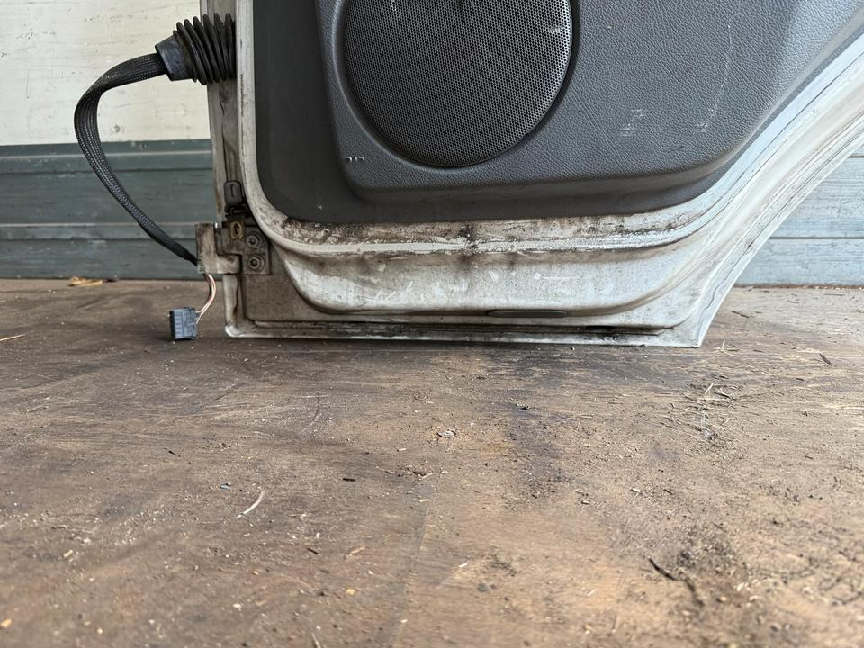 Mercedes Atego Beifahrertür Weiß Spiegel Innenverkleidung LN 75 - Dvere a diely pre Nákladné auto: obrázok 5 Mercedes Atego Beifahrertür Weiß Spiegel Innenverkleidung LN 75 - Dvere a diely pre Nákladné auto: obrázok 5