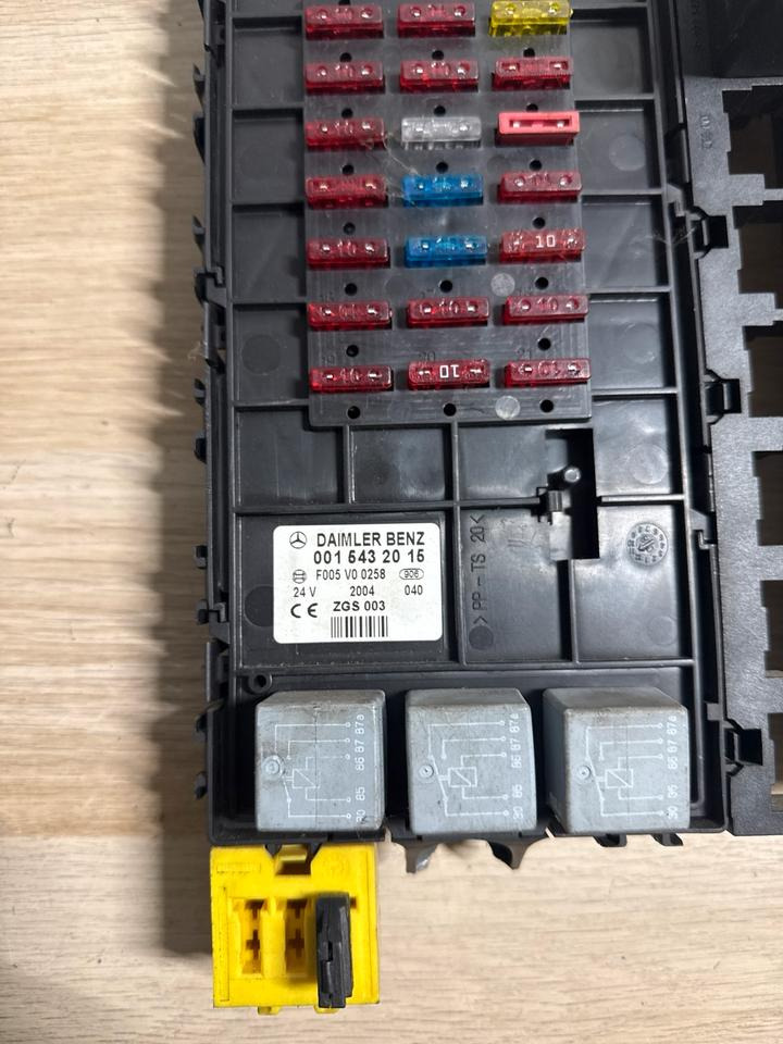 Mercedes Atego Sicherungskasten A0015432015 - Elektrický systém pre Nákladné auto: obrázok 3 Mercedes Atego Sicherungskasten A0015432015 - Elektrický systém pre Nákladné auto: obrázok 3