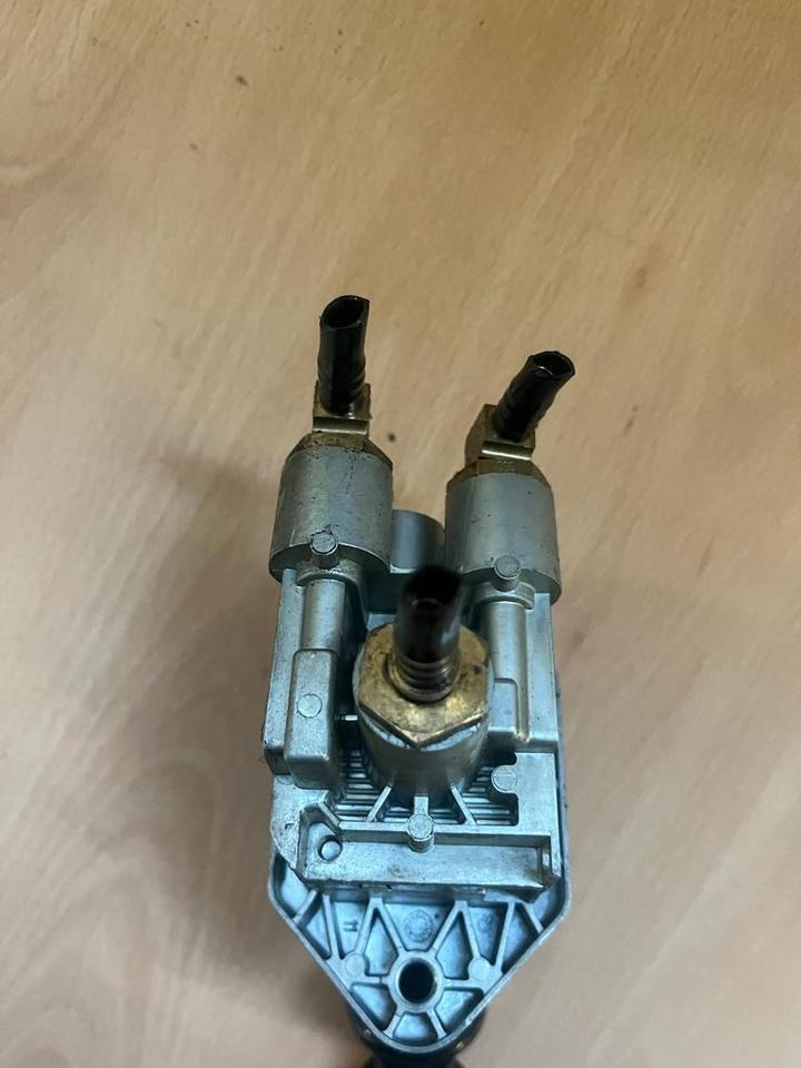 Mercedes Bremsventil Feststellbremse Handbremsventil 0034307981 - Radiaca páka pre Nákladné auto: obrázok 5 Mercedes Bremsventil Feststellbremse Handbremsventil 0034307981 - Radiaca páka pre Nákladné auto: obrázok 5