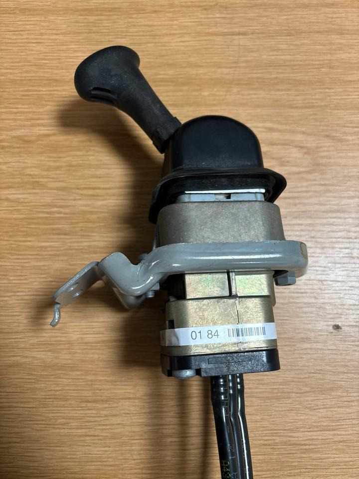 Mercedes KNORR-BREMSE Bremsventil Handbremsventil A0004200184 - Radiaca páka pre Nákladné auto: obrázok 2 Mercedes KNORR-BREMSE Bremsventil Handbremsventil A0004200184 - Radiaca páka pre Nákladné auto: obrázok 2