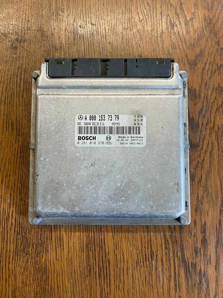 Mercedes Sprinter BOSCH Steuergerät A 000 153 73 79 - Riadiaca jednotka pre Nákladné auto: obrázok 1 Mercedes Sprinter BOSCH Steuergerät A 000 153 73 79 - Riadiaca jednotka pre Nákladné auto: obrázok 1