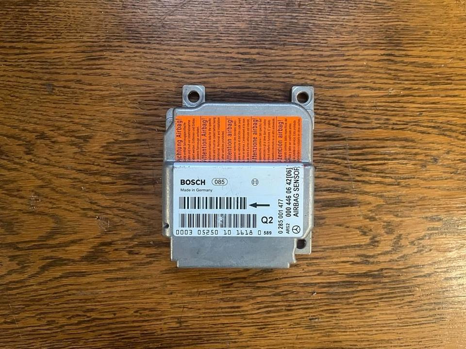 Mercedes Vito W638 Airbag Steuergerät Sensor 0004460642 - Riadiaca jednotka pre Nákladné auto: obrázok 1 Mercedes Vito W638 Airbag Steuergerät Sensor 0004460642 - Riadiaca jednotka pre Nákladné auto: obrázok 1