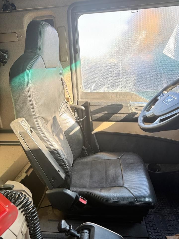 Náhradný diel MAN TGX EU6 Fahrersitz Alcantara Leder: obrázok 1