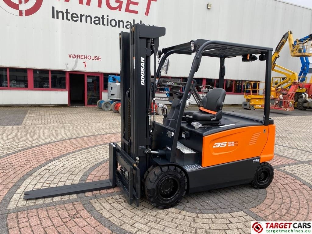 Doosan B35X-7 Plus Electric Forklift 3.5T Triplex-482cm - Elektrický vysokozdvižný vozík: obrázok 1 Doosan B35X-7 Plus Electric Forklift 3.5T Triplex-482cm - Elektrický vysokozdvižný vozík: obrázok 1