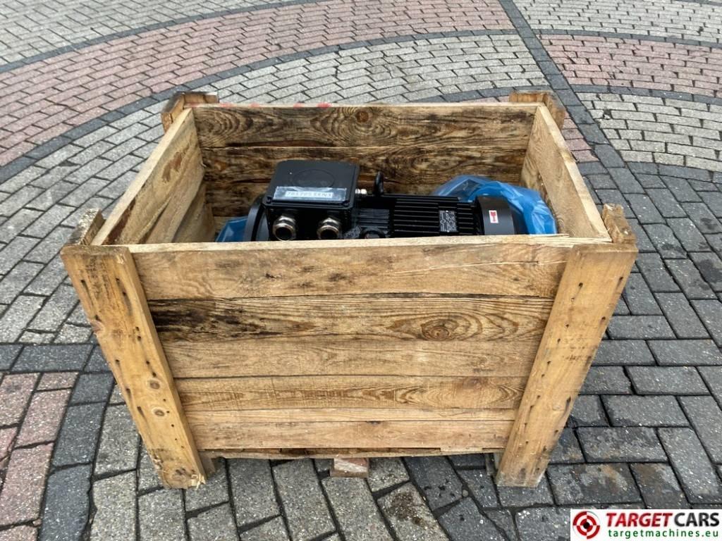 EE AG Hinwill EEN3 225M4/B14S 37KW 400~80V Electri - Motor pre Stavebné stroje: obrázok 5 EE AG Hinwill EEN3 225M4/B14S 37KW 400~80V Electri - Motor pre Stavebné stroje: obrázok 5