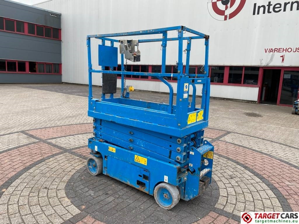 Genie GS-1932 Electric Scissor Work Lift 779cm - Samohybná plošiny: obrázok 4 Genie GS-1932 Electric Scissor Work Lift 779cm - Samohybná plošiny: obrázok 4