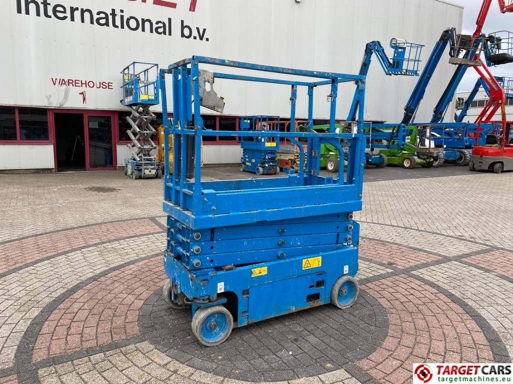 Genie GS-1932 Electric Scissor Work Lift 779cm - Samohybná plošiny: obrázok 1 Genie GS-1932 Electric Scissor Work Lift 779cm - Samohybná plošiny: obrázok 1