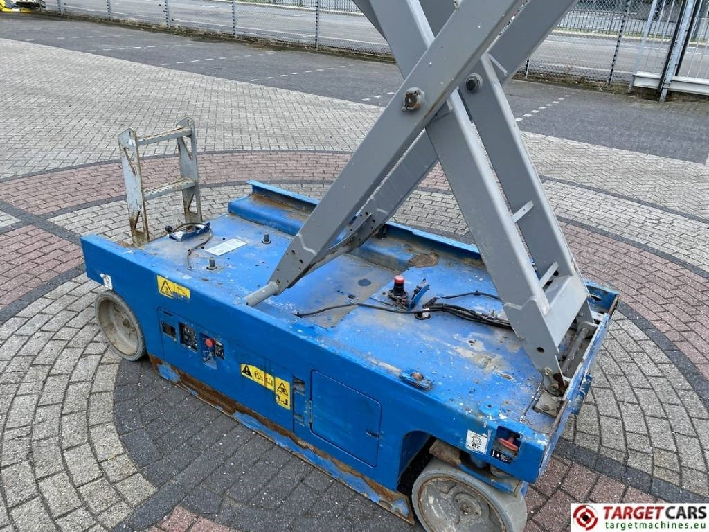 Samohybná plošiny Genie GS-2646 Electric GS2646 Scissor Work Lift 992cm: obrázok 17 Samohybná plošiny Genie GS-2646 Electric GS2646 Scissor Work Lift 992cm: obrázok 17
