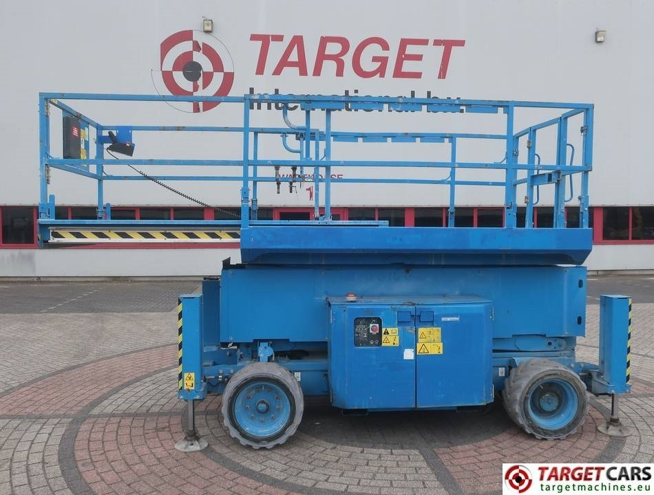 Genie GS-4069DC Electric 4069 Scissor Work Lift 1412cm - Samohybná plošiny: obrázok 5 Genie GS-4069DC Electric 4069 Scissor Work Lift 1412cm - Samohybná plošiny: obrázok 5