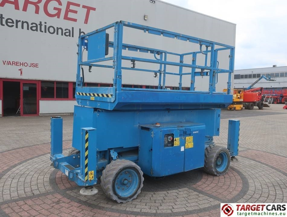 Genie GS-4069DC Electric 4069 Scissor Work Lift 1412cm - Samohybná plošiny: obrázok 1 Genie GS-4069DC Electric 4069 Scissor Work Lift 1412cm - Samohybná plošiny: obrázok 1