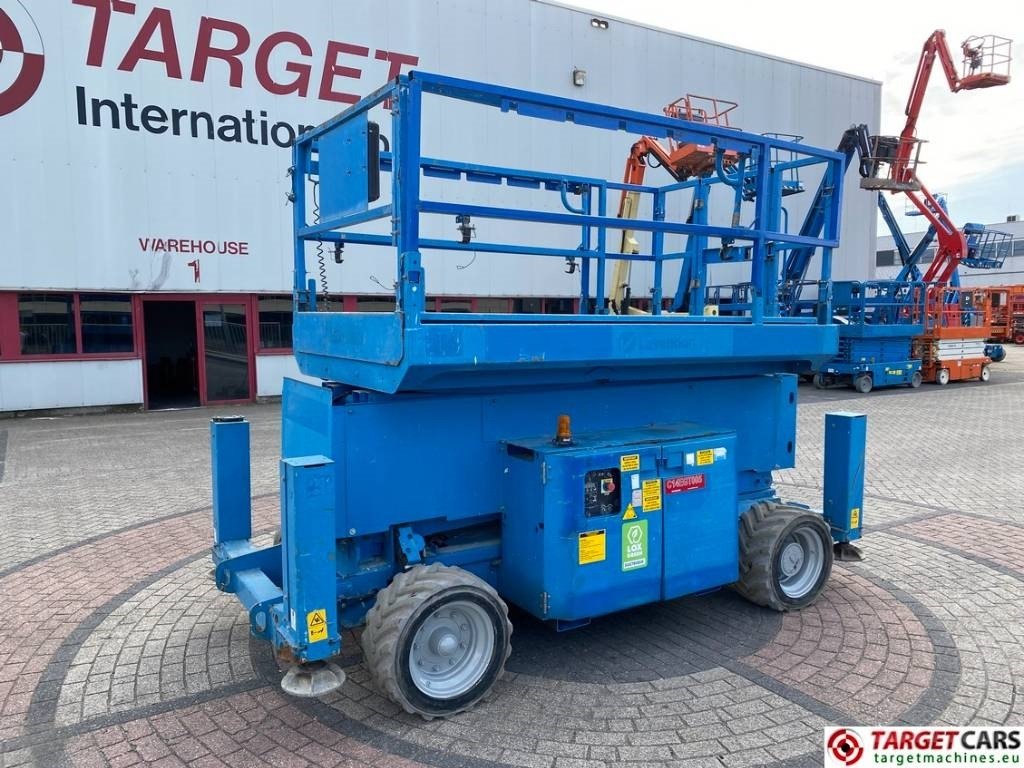 Genie GS-4069DC Electric 4x4 Scissor Work Lift 1412cm - Samohybná plošiny: obrázok 1 Genie GS-4069DC Electric 4x4 Scissor Work Lift 1412cm - Samohybná plošiny: obrázok 1
