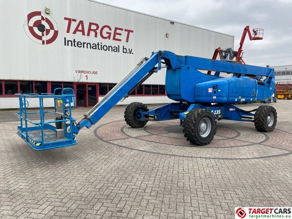Genie Z-135/70 Articulated 4x4x4 Diesel Boom Lift 4315cm - Kĺbová pracovná plošina: obrázok 1 Genie Z-135/70 Articulated 4x4x4 Diesel Boom Lift 4315cm - Kĺbová pracovná plošina: obrázok 1