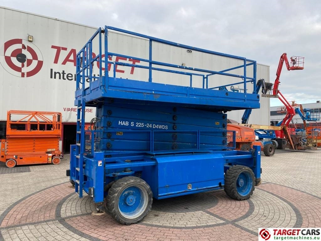 HAB S225-24D 4WDS Diesel 4x4 Scissor Work Lift 2250cm - Samohybná plošiny: obrázok 1 HAB S225-24D 4WDS Diesel 4x4 Scissor Work Lift 2250cm - Samohybná plošiny: obrázok 1