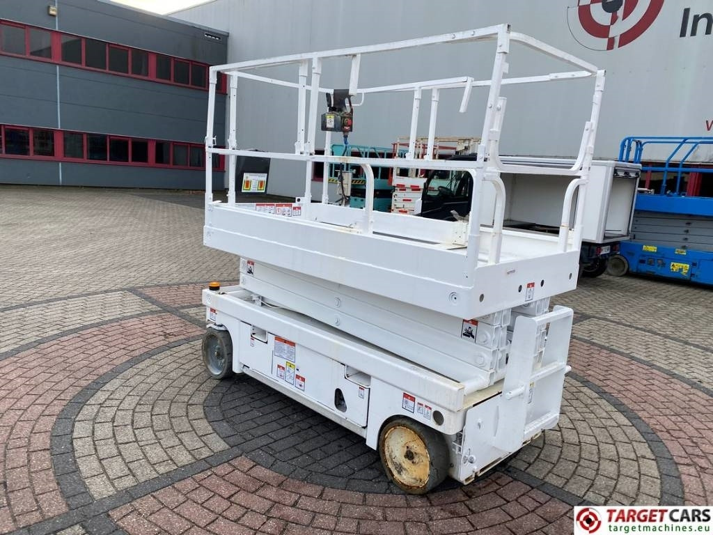 Haulotte Compact 10 Electric Scissor Work Lift 1015cm - Samohybná plošiny: obrázok 4 Haulotte Compact 10 Electric Scissor Work Lift 1015cm - Samohybná plošiny: obrázok 4