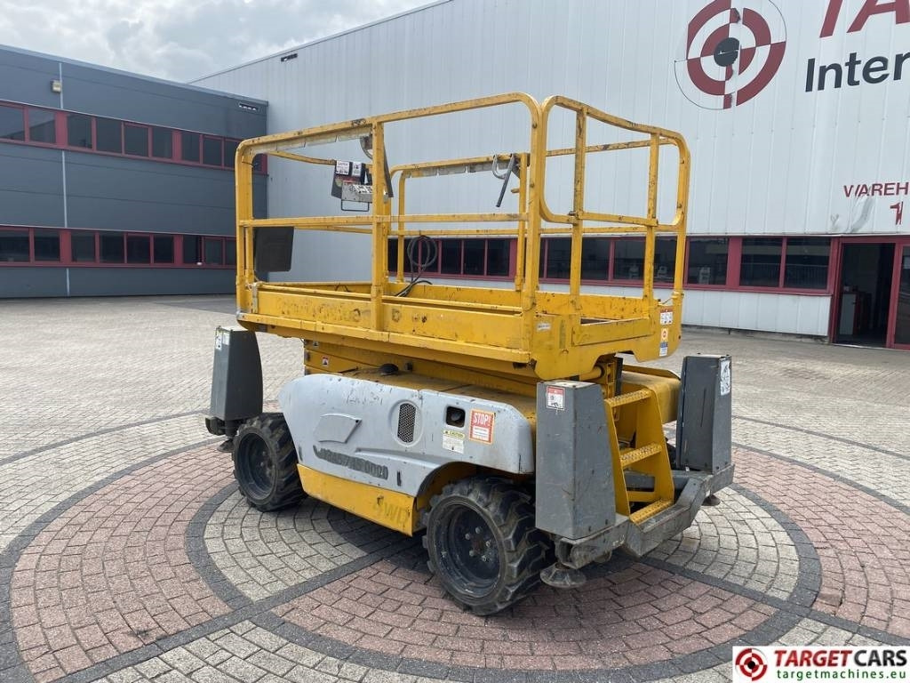 Haulotte Compact 10DX Diesel 4x4 Scissor 1015cm DEFECT - Samohybná plošiny: obrázok 4 Haulotte Compact 10DX Diesel 4x4 Scissor 1015cm DEFECT - Samohybná plošiny: obrázok 4