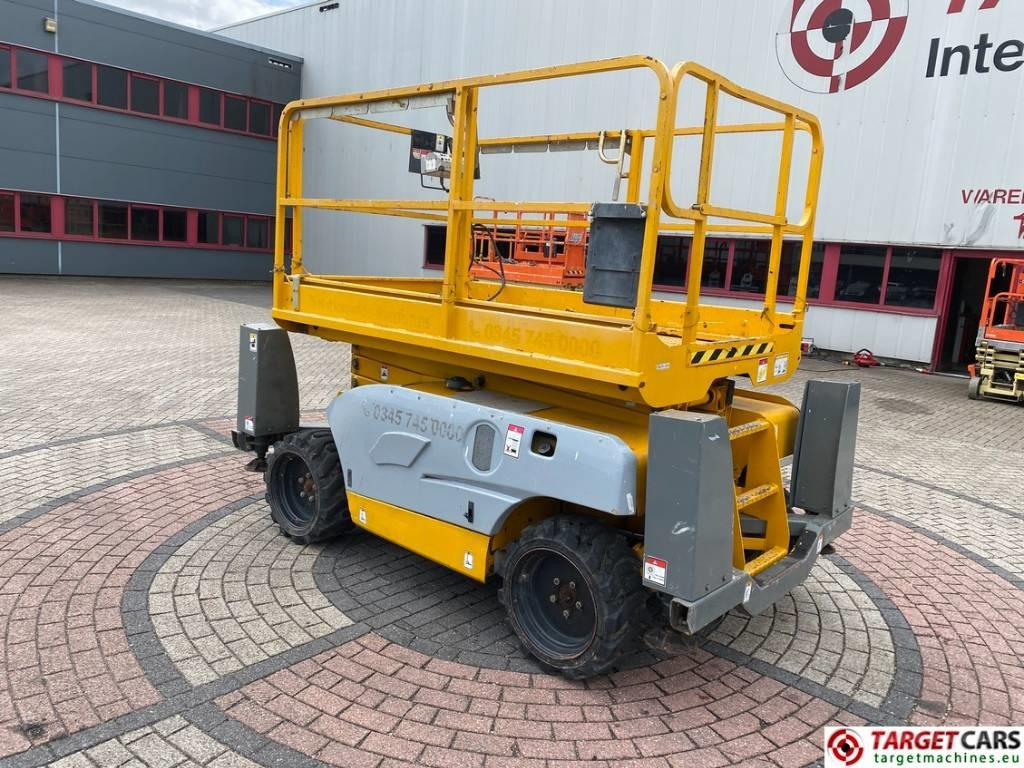 Haulotte Compact 10DX Diesel 4x4 Scissor Work Lift 1015cm - Samohybná plošiny: obrázok 4 Haulotte Compact 10DX Diesel 4x4 Scissor Work Lift 1015cm - Samohybná plošiny: obrázok 4