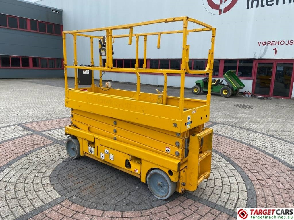Haulotte Compact 10N Electric Scissor Work Lift 1000cm - Samohybná plošiny: obrázok 4 Haulotte Compact 10N Electric Scissor Work Lift 1000cm - Samohybná plošiny: obrázok 4