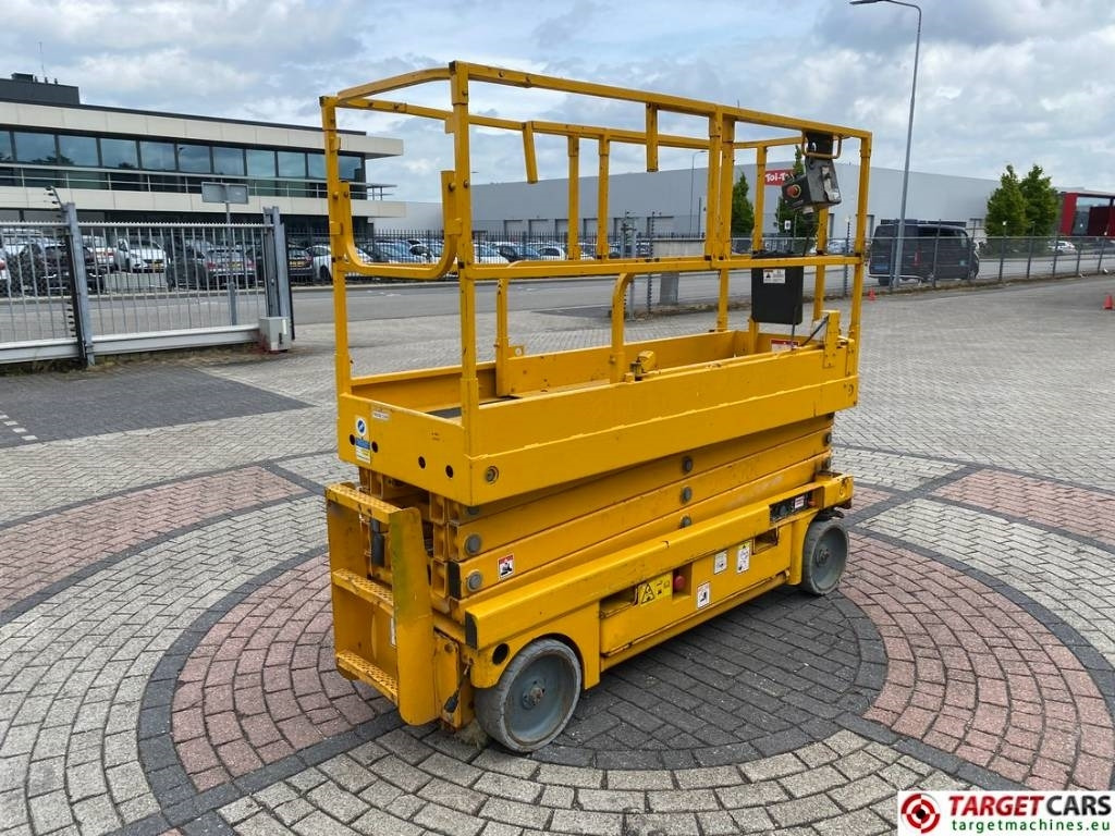 Haulotte Compact 10N Electric Scissor Work Lift 1000cm - Samohybná plošiny: obrázok 3 Haulotte Compact 10N Electric Scissor Work Lift 1000cm - Samohybná plošiny: obrázok 3
