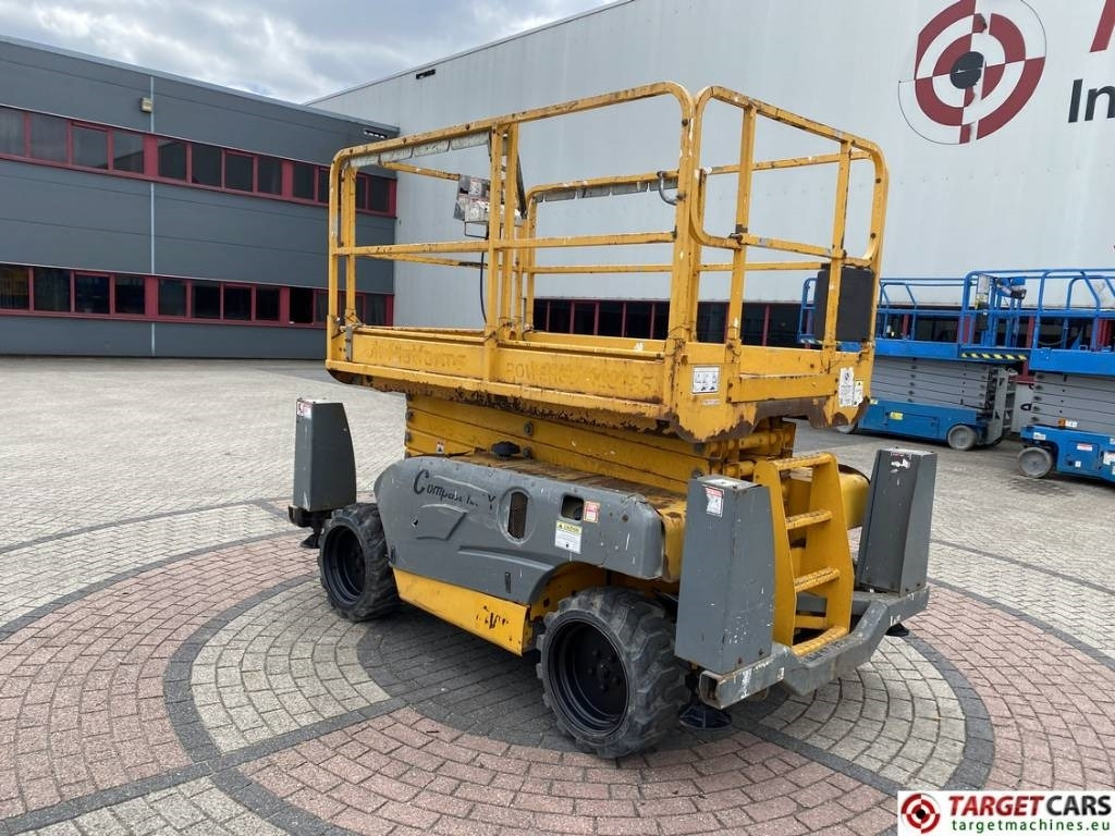 Haulotte Compact 12DX Diesel 4x4 Scissor Work Lift 1206cm - Samohybná plošiny: obrázok 4 Haulotte Compact 12DX Diesel 4x4 Scissor Work Lift 1206cm - Samohybná plošiny: obrázok 4