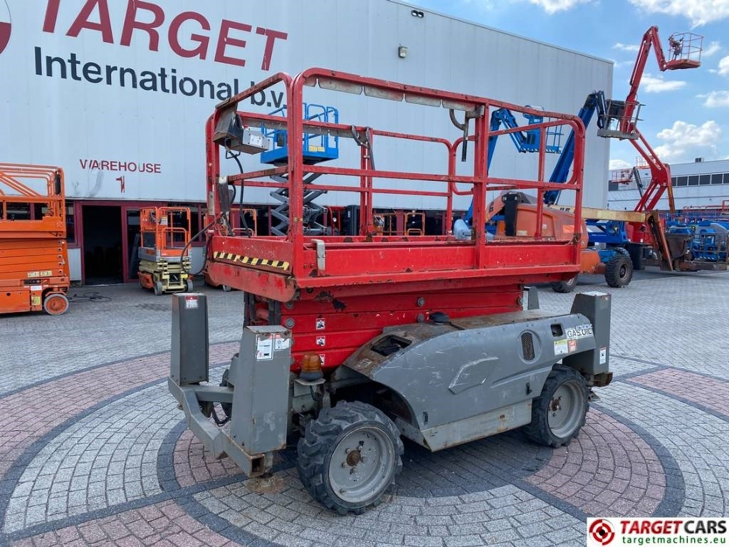 Haulotte Compact 12DX Diesel 4x4 Scissor Work Lift 1206cm - Samohybná plošiny: obrázok 1 Haulotte Compact 12DX Diesel 4x4 Scissor Work Lift 1206cm - Samohybná plošiny: obrázok 1