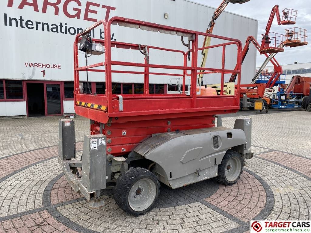 Haulotte Compact 12DX Diesel 4x4 Scissor Work Lift 1206cm - Samohybná plošiny: obrázok 1 Haulotte Compact 12DX Diesel 4x4 Scissor Work Lift 1206cm - Samohybná plošiny: obrázok 1