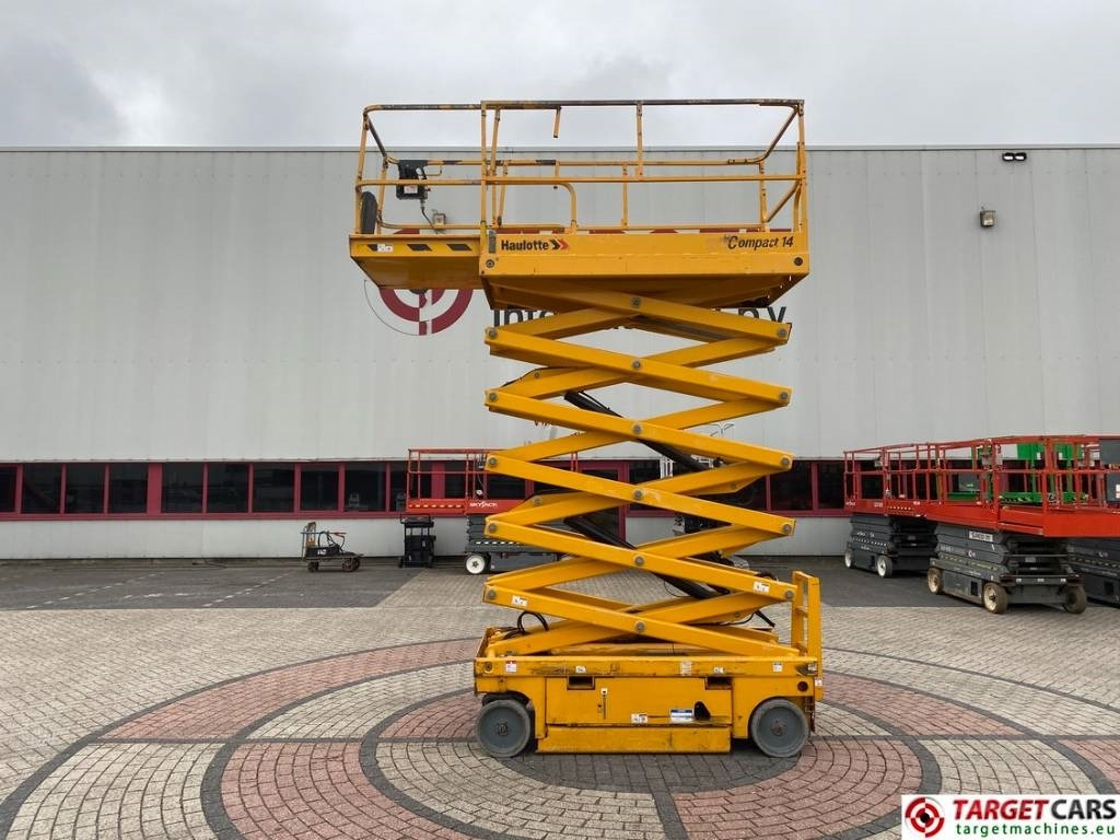 Haulotte Compact 14 Electric Scissor Work Lift 1385cm - Samohybná plošiny: obrázok 5 Haulotte Compact 14 Electric Scissor Work Lift 1385cm - Samohybná plošiny: obrázok 5