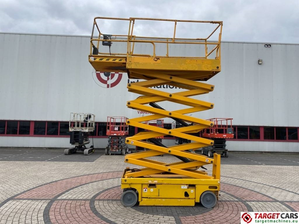 Haulotte Compact 14 Electric Scissor Work Lift 1385cm - Samohybná plošiny: obrázok 5 Haulotte Compact 14 Electric Scissor Work Lift 1385cm - Samohybná plošiny: obrázok 5