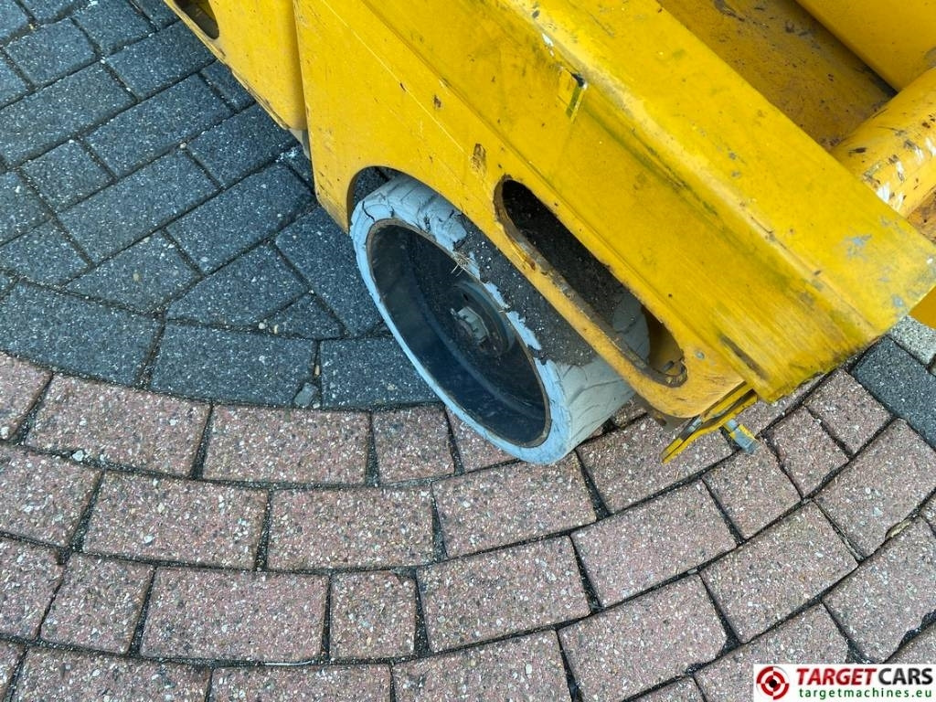 Leasing Haulotte Compact 14 Electric Scissor Work Lift 1385cm Haulotte Compact 14 Electric Scissor Work Lift 1385cm: obrázok 25 Leasing Haulotte Compact 14 Electric Scissor Work Lift 1385cm Haulotte Compact 14 Electric Scissor Work Lift 1385cm: obrázok 25