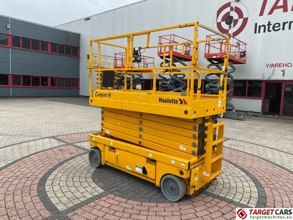 Haulotte Compact 14 Electric Scissor Work Lift 1385cm - Samohybná plošiny: obrázok 4 Haulotte Compact 14 Electric Scissor Work Lift 1385cm - Samohybná plošiny: obrázok 4