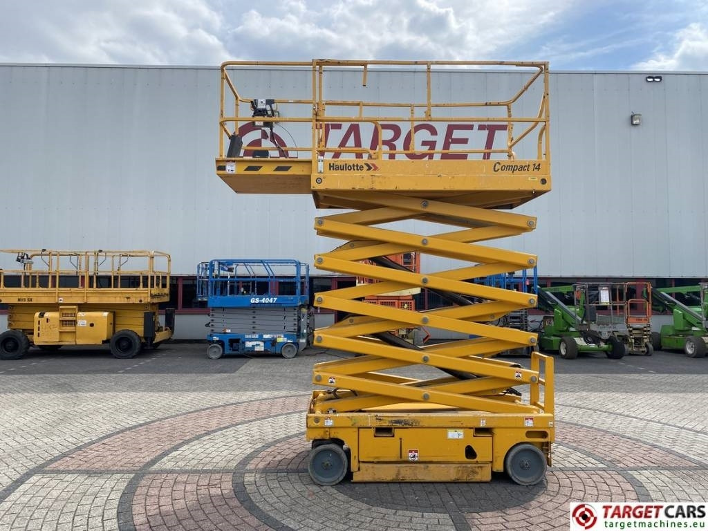 Haulotte Compact 14 Electric Scissor Work Lift 1385cm - Samohybná plošiny: obrázok 5 Haulotte Compact 14 Electric Scissor Work Lift 1385cm - Samohybná plošiny: obrázok 5