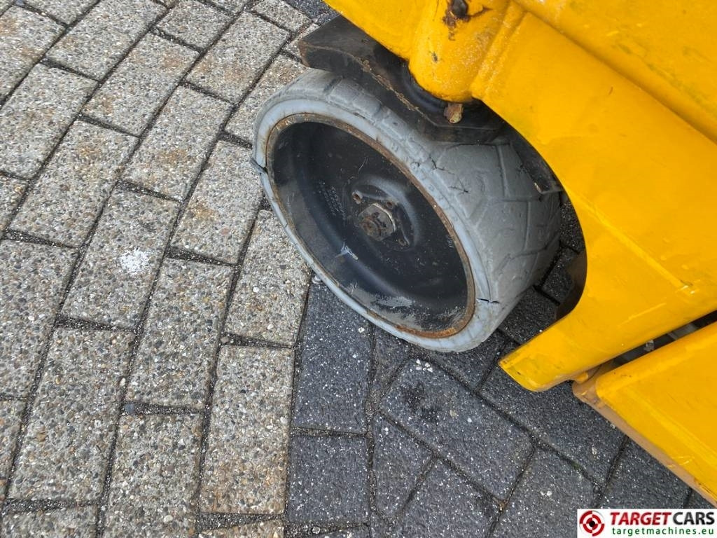 Leasing Haulotte Compact 14 Electric Scissor Work Lift 1385cm Haulotte Compact 14 Electric Scissor Work Lift 1385cm: obrázok 22 Leasing Haulotte Compact 14 Electric Scissor Work Lift 1385cm Haulotte Compact 14 Electric Scissor Work Lift 1385cm: obrázok 22