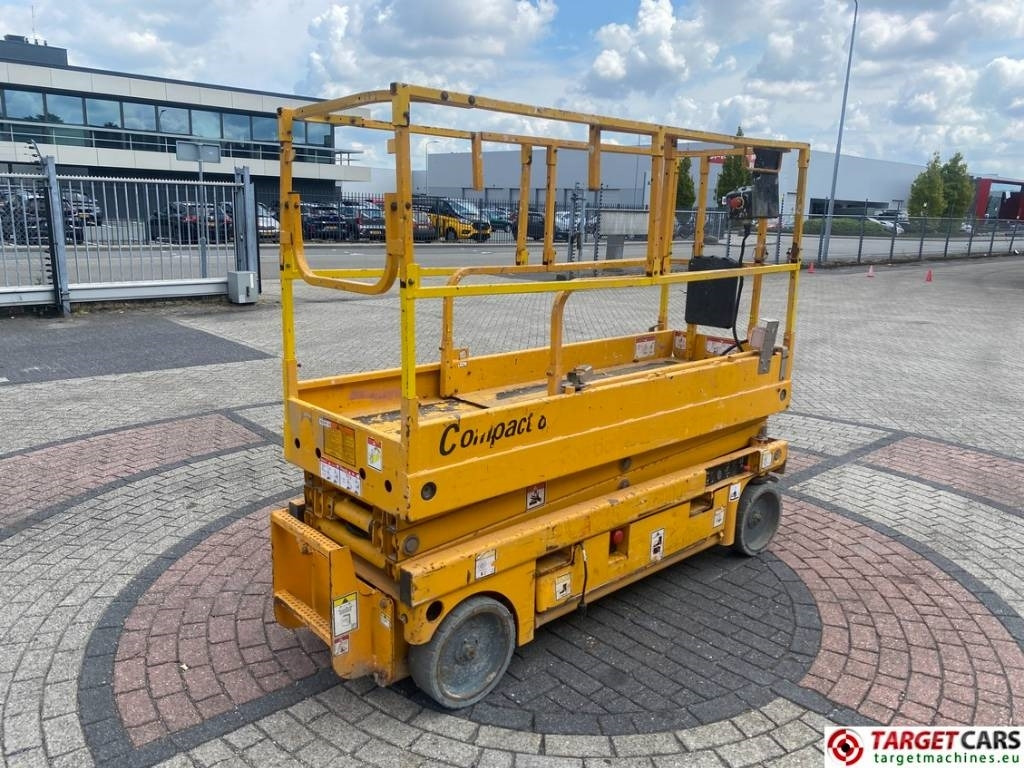 Haulotte Compact 8 Electric Scissor Work Lift 818cm - Samohybná plošiny: obrázok 3 Haulotte Compact 8 Electric Scissor Work Lift 818cm - Samohybná plošiny: obrázok 3