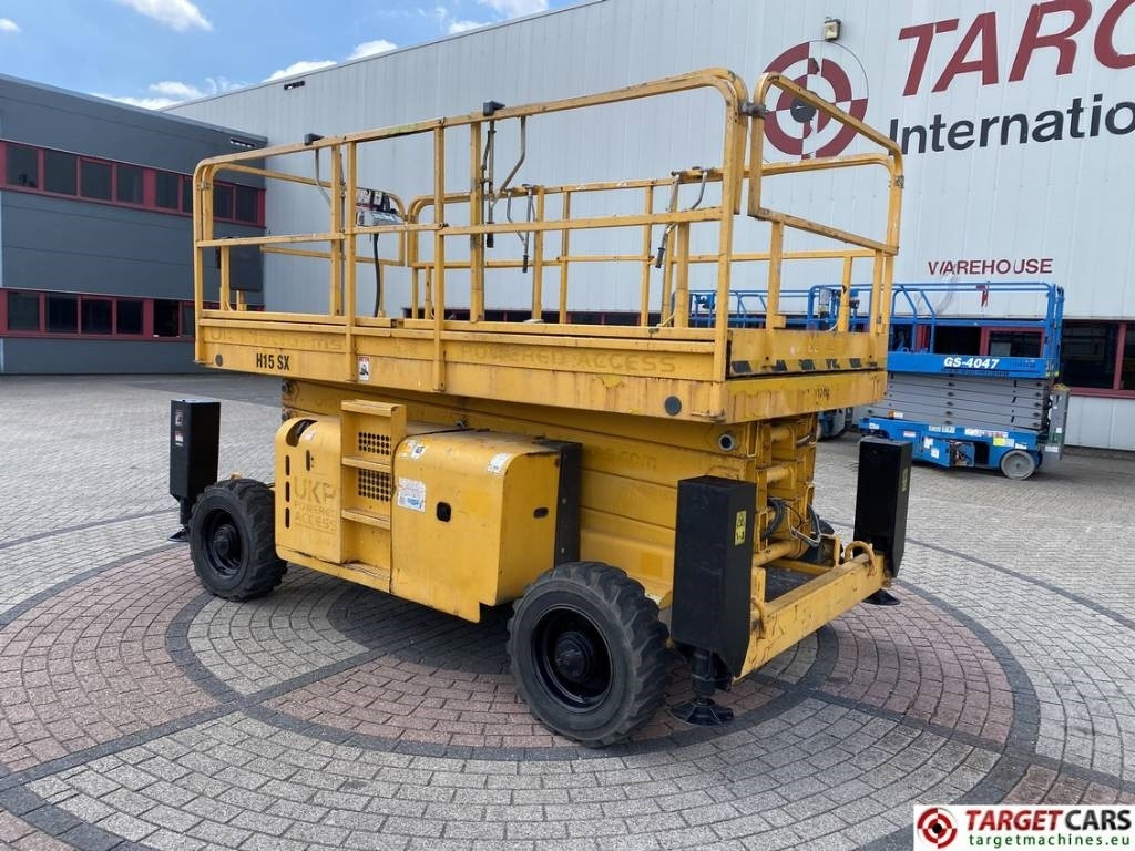 Haulotte H15SXNT Diesel H15SX 4x4 Scissor Work Lift 1500cm - Samohybná plošiny: obrázok 4 Haulotte H15SXNT Diesel H15SX 4x4 Scissor Work Lift 1500cm - Samohybná plošiny: obrázok 4