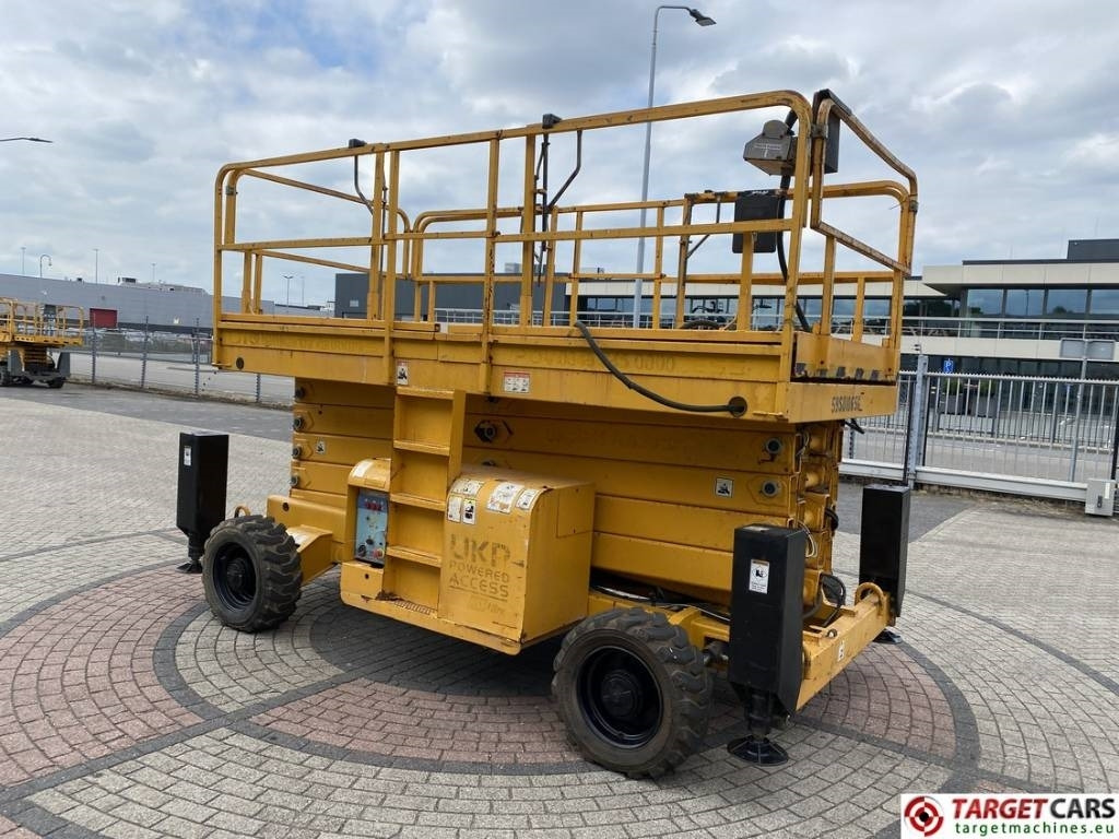 Haulotte H18SXNT Diesel H18SX 4x4 Scissor Work Lift 1800cm - Samohybná plošiny: obrázok 2 Haulotte H18SXNT Diesel H18SX 4x4 Scissor Work Lift 1800cm - Samohybná plošiny: obrázok 2