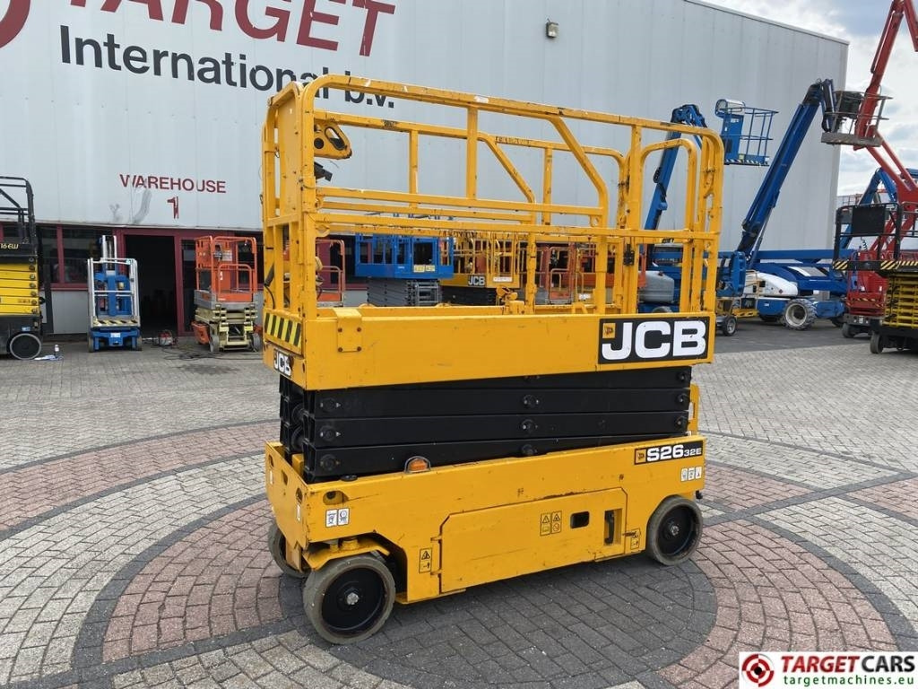 JCB S2632E Electric Scissor Work Lift 1010cm - Samohybná plošiny: obrázok 1 JCB S2632E Electric Scissor Work Lift 1010cm - Samohybná plošiny: obrázok 1