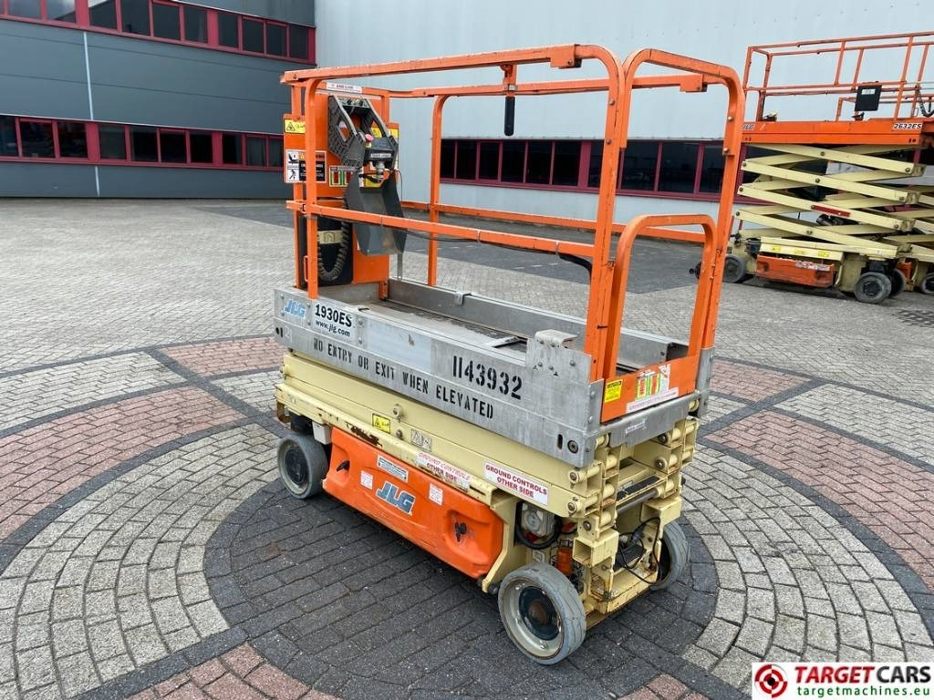 JLG 1930ES Electric Scissor Work Lift 772cm - Samohybná plošiny: obrázok 4 JLG 1930ES Electric Scissor Work Lift 772cm - Samohybná plošiny: obrázok 4