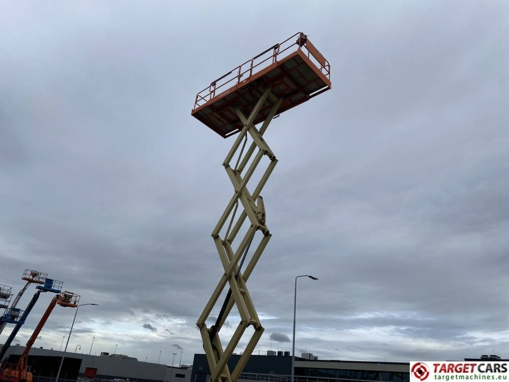 Samohybná plošiny JLG 4394RT Diesel 4x4 Scissor Work Lift 1511cm: obrázok 28