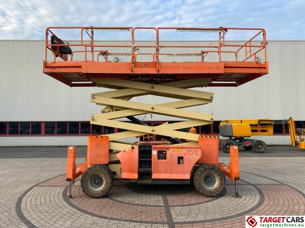 JLG 4394RT Diesel 4x4 Scissor Work Lift 1511cm - Samohybná plošiny: obrázok 5 JLG 4394RT Diesel 4x4 Scissor Work Lift 1511cm - Samohybná plošiny: obrázok 5