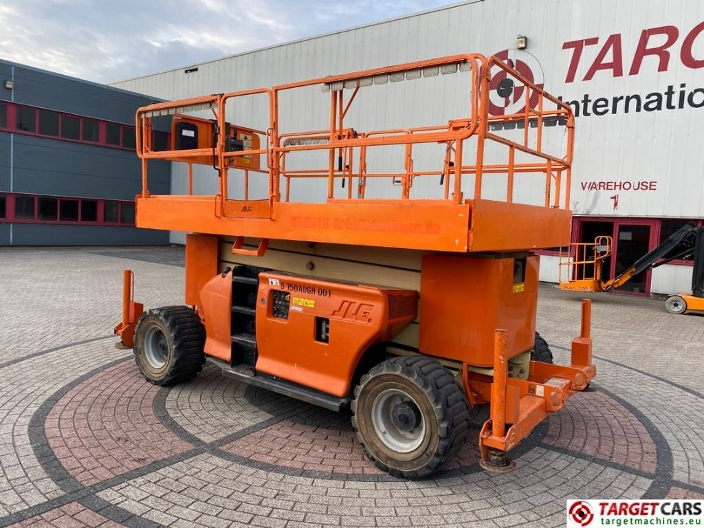 JLG 4394RT Diesel 4x4 Scissor Work Lift 1511cm - Samohybná plošiny: obrázok 4 JLG 4394RT Diesel 4x4 Scissor Work Lift 1511cm - Samohybná plošiny: obrázok 4