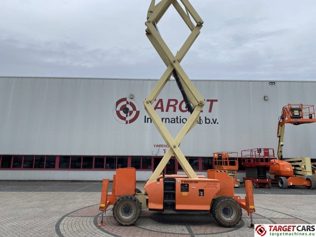 Samohybná plošiny JLG 4394RT Diesel 4x4 Scissor Work Lift 1511cm: obrázok 19
