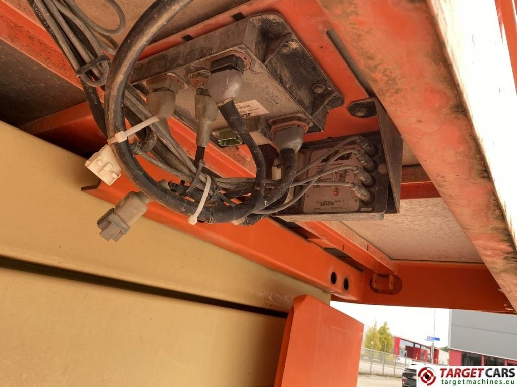 Samohybná plošiny JLG 4394RT Diesel 4x4 Scissor Work Lift 1511cm: obrázok 15